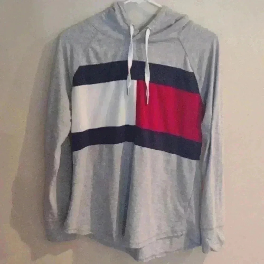 Tommy Hilfiger Sport Women's Medium colorblock lightweight Gray Hoodie